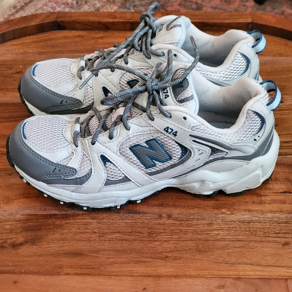 EUC New Balance 474 All Terrain Women's Size 8.5